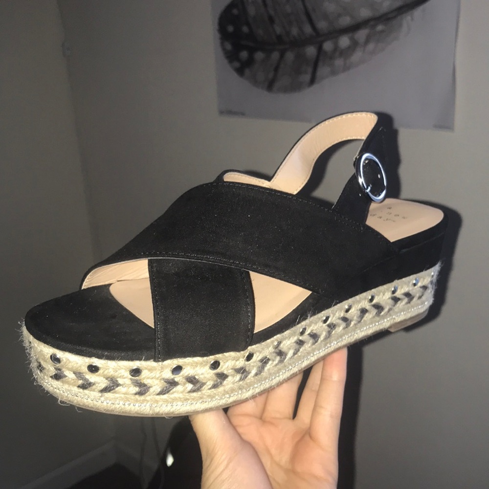 Simple Summer Black Crossed Wedges